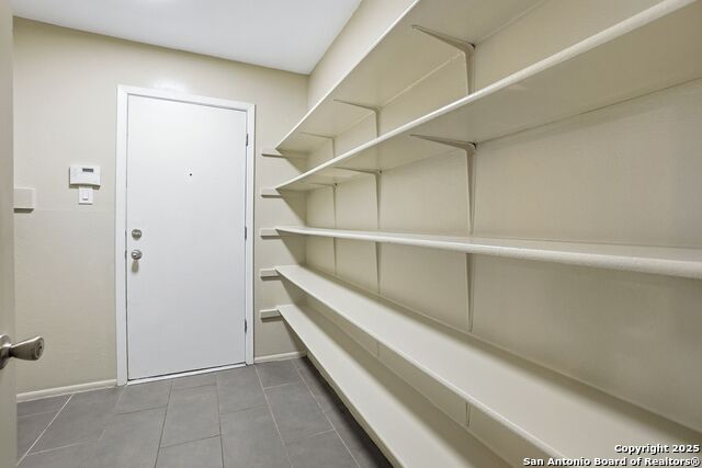 Image 15 of 36 For 16415 Hillview Pass Dr