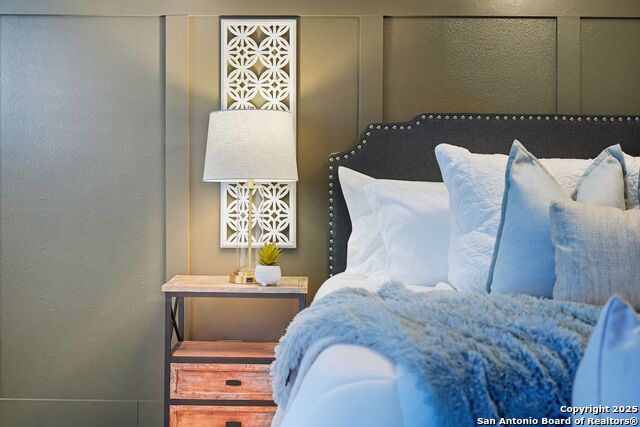 Image 33 of 36 For 16415 Hillview Pass Dr