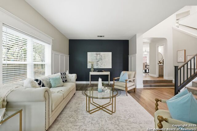 Image 7 of 36 For 16415 Hillview Pass Dr