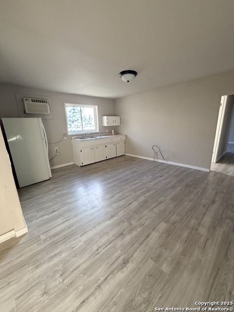 Image 4 of 13 For 1222 Brighton