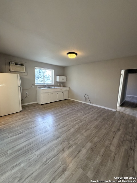 Image 5 of 13 For 1222 Brighton