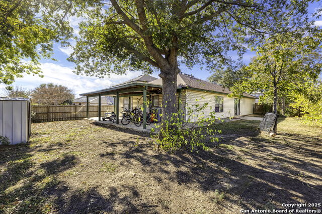 Image 12 of 16 For 7842 Dueling Oak