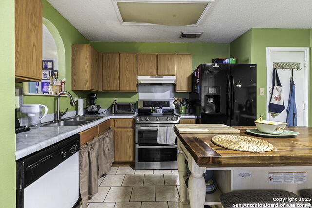 Image 6 of 16 For 7842 Dueling Oak