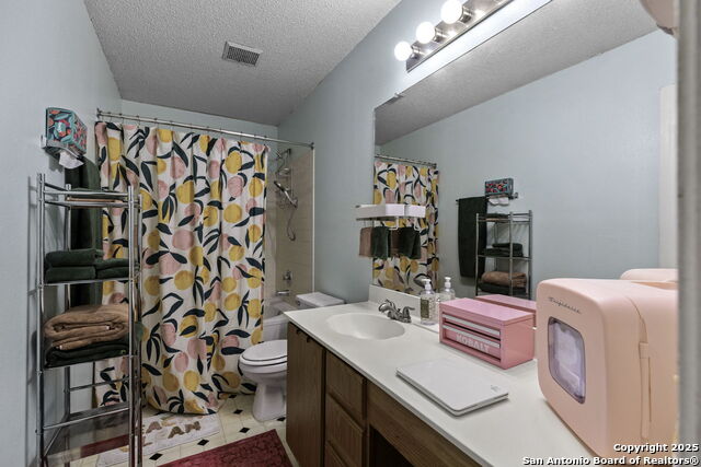 Image 8 of 16 For 7842 Dueling Oak