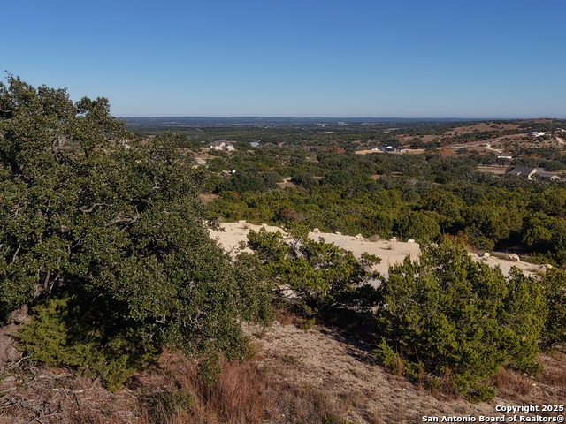 Image 2 of 8 For 466 Majestic Oak