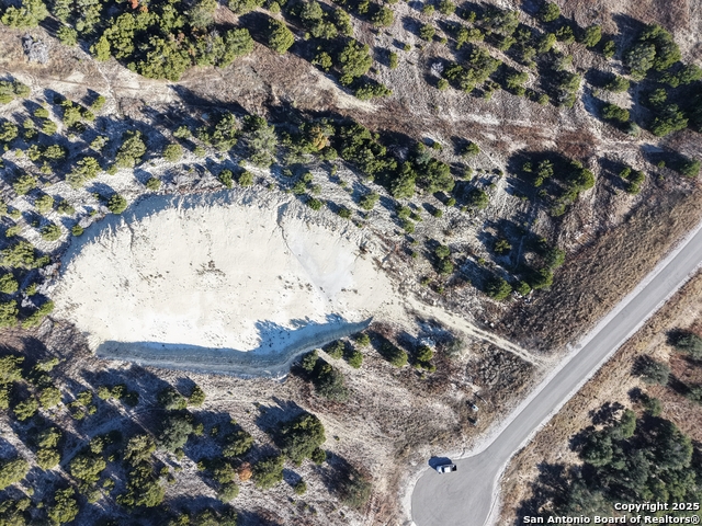 Image 6 of 8 For 466 Majestic Oak