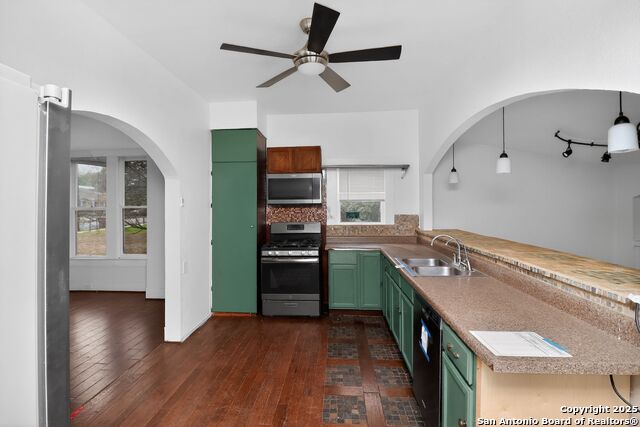 Image 6 of 20 For 325 Jennings