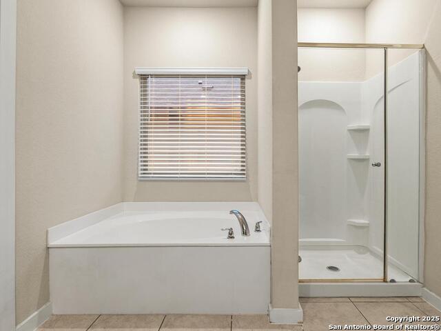 Listing photo id 18 for 6814 Emerald Valley