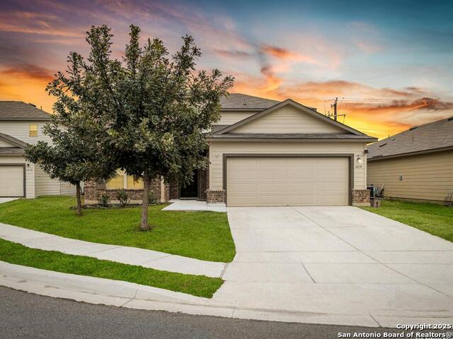 Listing photo id 1 for 6814 Emerald Valley