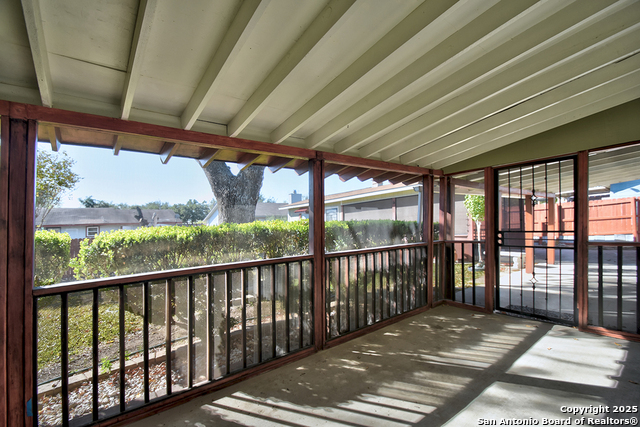 Image 21 of 26 For 9722 Berryville