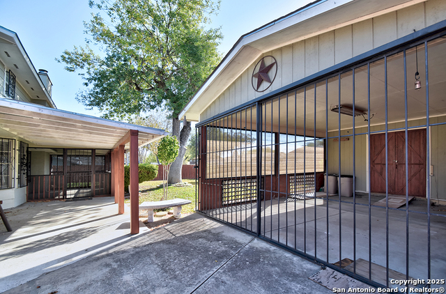 Image 22 of 26 For 9722 Berryville