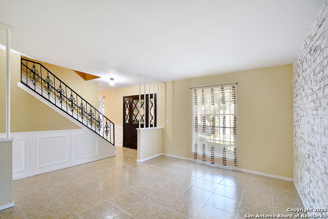 Image 4 of 26 For 9722 Berryville