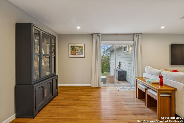 Image 11 of 42 For 119 Blakeley Dr