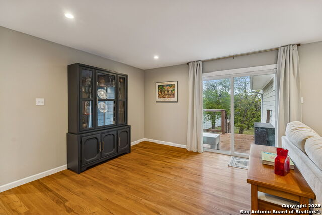 Image 12 of 42 For 119 Blakeley Dr