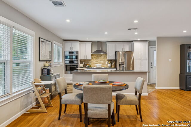 Image 19 of 42 For 119 Blakeley Dr