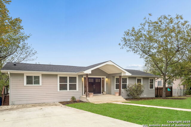 Image 3 of 42 For 119 Blakeley Dr