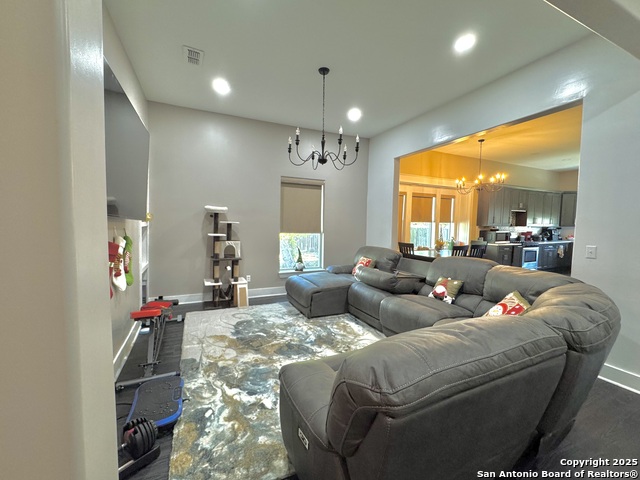 Image 10 of 26 For 1106 High N