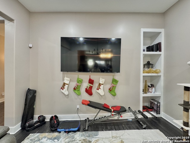 Image 11 of 26 For 1106 High N