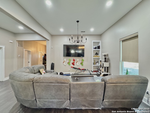 Image 12 of 26 For 1106 High N