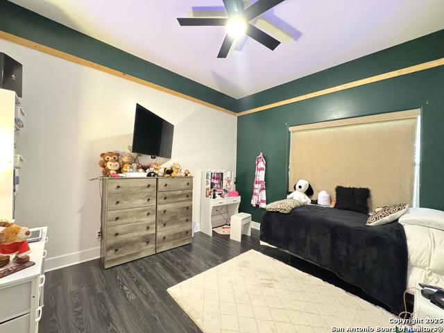 Image 4 of 26 For 1106 High N