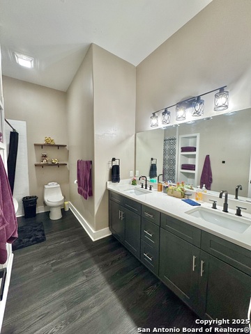 Image 7 of 26 For 1106 High N