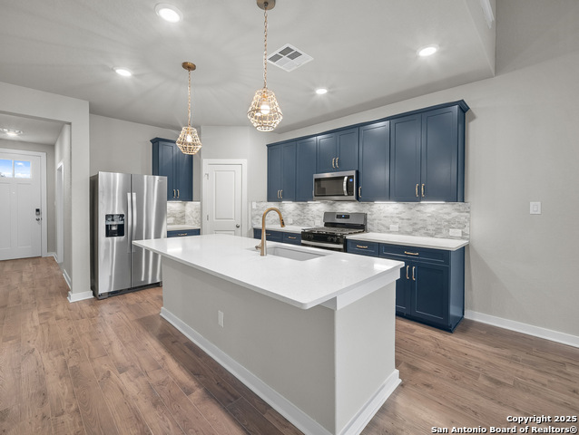 Listing photo id 0 for 15583 Jake Crossing