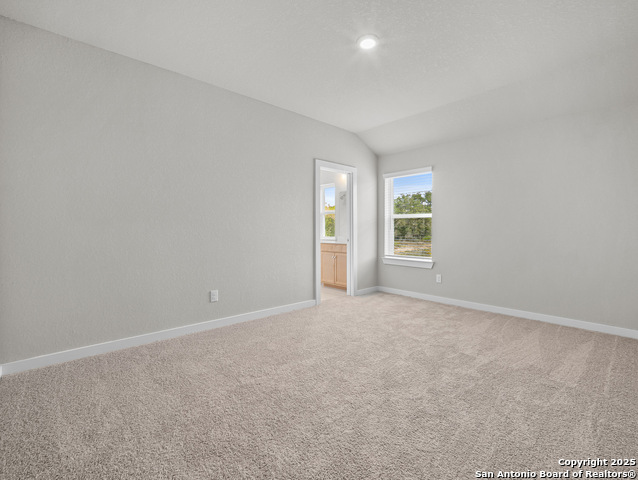 Listing photo id 5 for 15583 Jake Crossing