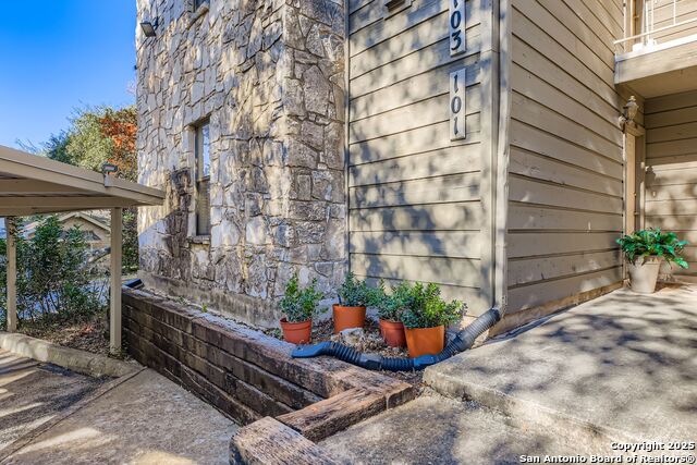 Image 7 of 27 For 3430 Turtle Village 101