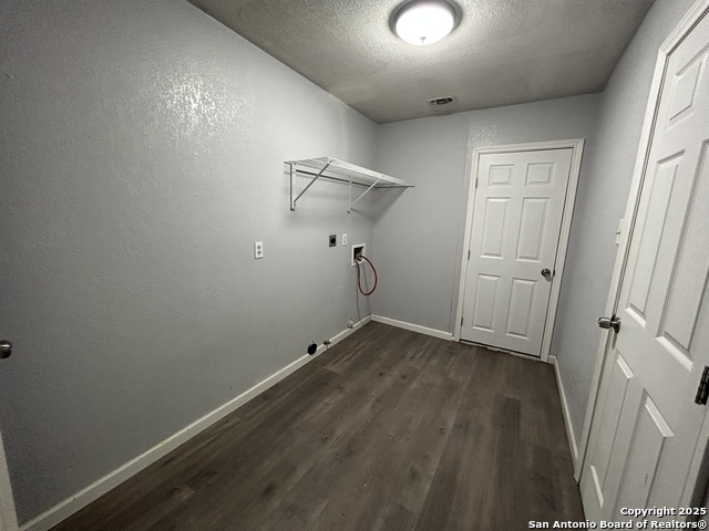 Image 12 of 17 For 206 Edna 1