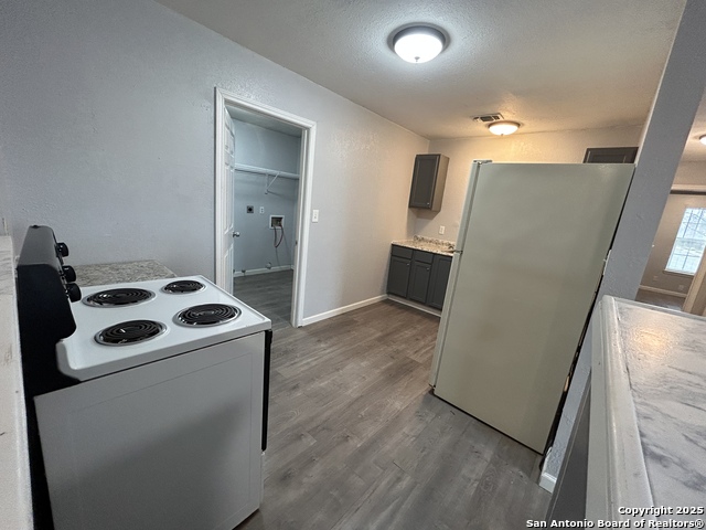 Image 7 of 17 For 206 Edna 1