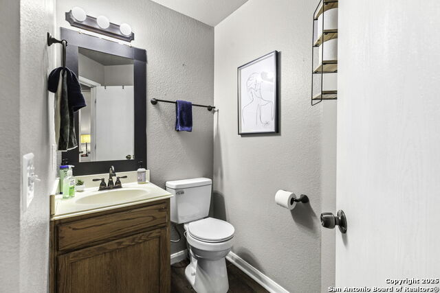 Image 15 of 19 For 321 Zebra Dr