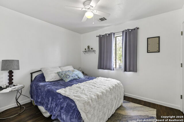 Image 9 of 19 For 321 Zebra Dr