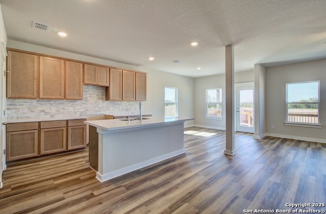 Image 3 of 25 For 2518 White Daisy Hill