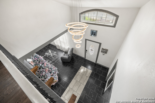 Image 23 of 51 For 23019 Hilltop Peaks