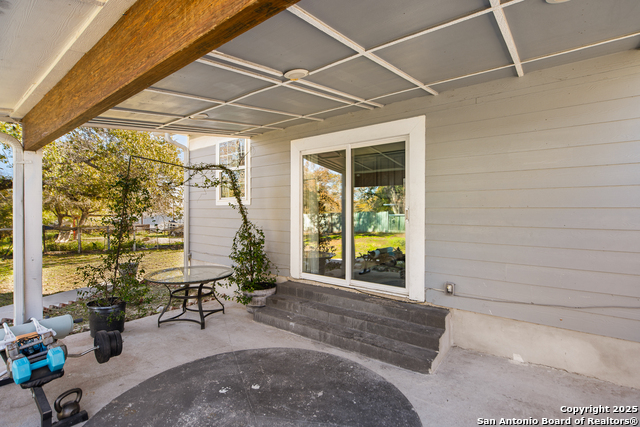 Image 32 of 51 For 23019 Hilltop Peaks