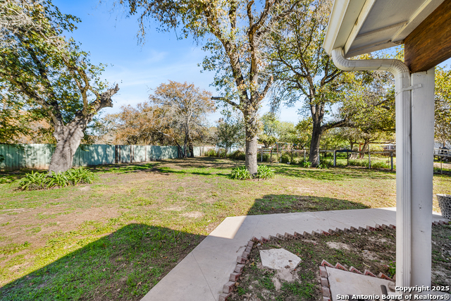 Image 34 of 51 For 23019 Hilltop Peaks