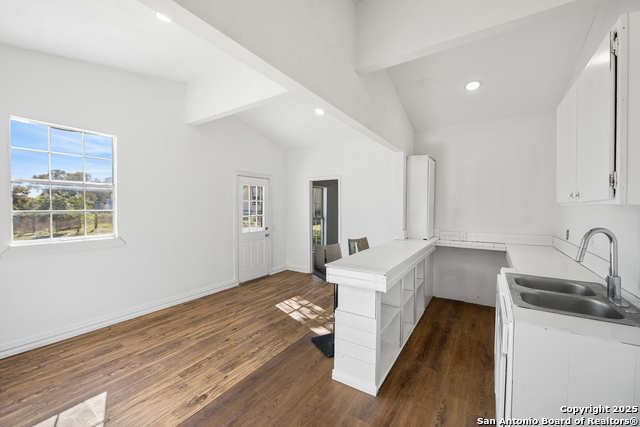 Image 42 of 51 For 23019 Hilltop Peaks