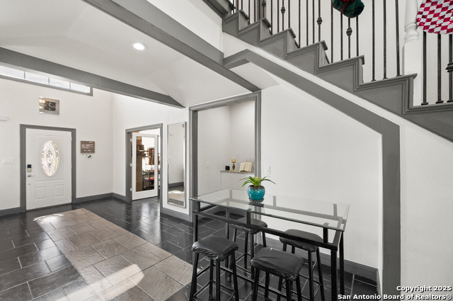 Image 9 of 51 For 23019 Hilltop Peaks