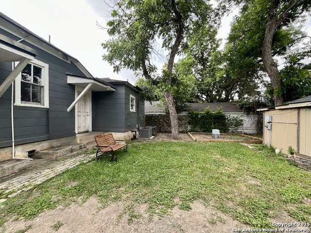 Image 29 of 37 For 1227 Willow Street 1