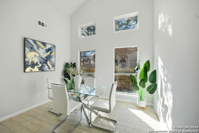 Image 12 of 32 For 8911 Park Vista