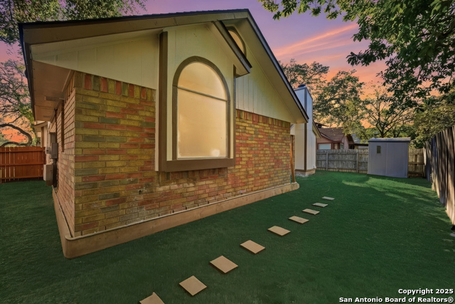 Image 30 of 32 For 8911 Park Vista