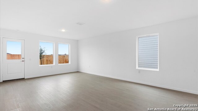 Image 13 of 21 For 10814 Lillia Branch