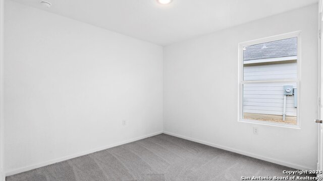 Image 16 of 21 For 10814 Lillia Branch