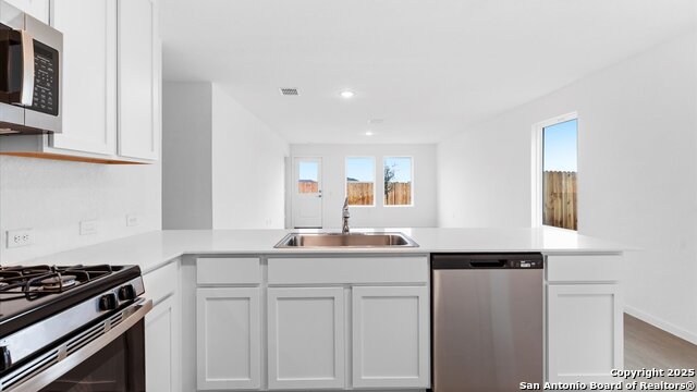 Image 5 of 21 For 10814 Lillia Branch