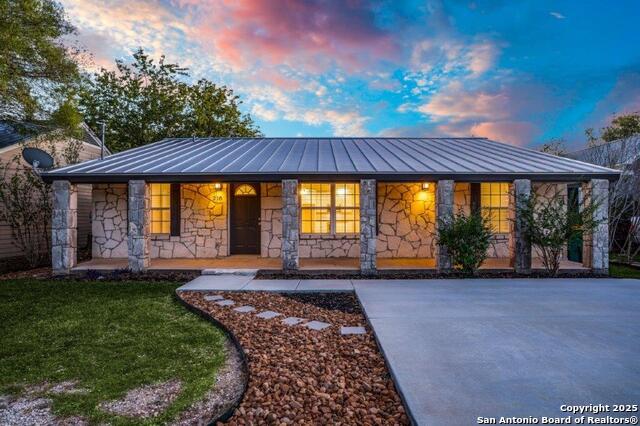 Image 3 of 24 For 218 Ebner Street