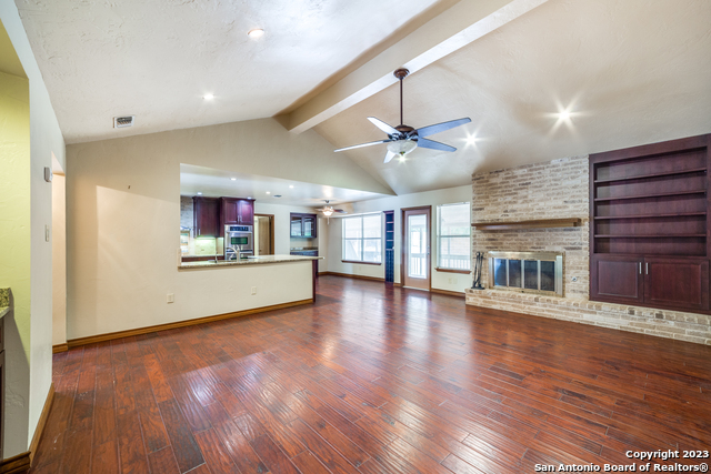 Image 6 of 25 For 15410 Circle Path St