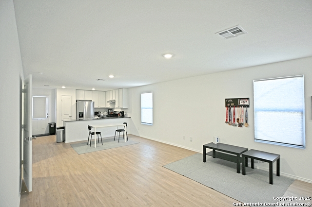 Image 4 of 18 For 5115 Schaeffer