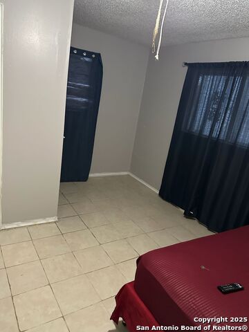 Image 4 of 6 For 9718 Caney Creek