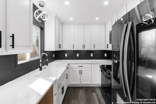 Image 10 of 40 For 9346 Valley Hedge