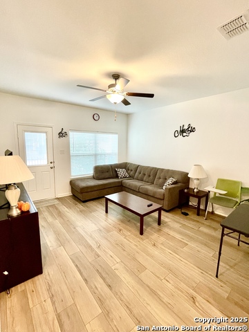 Image 10 of 38 For 10829 Emerick St